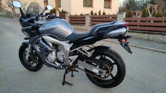 Yamaha FZ6 Fazer - 19