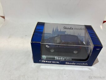 Modely aut Abrex - 19