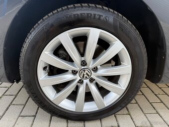 VW SHARAN 2.0 TDi HIGHLINE LED NAVI WEBASTO KAMERA TAŽNÉ - 19