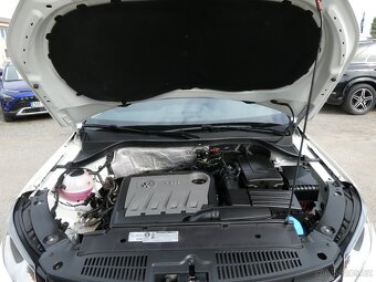 Volkswagen Tiguan 2.0 TDi 81kW závěs, klima, 2.majitel - 19