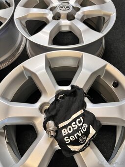 5x114,3 R17 Toyota RAV4 3.Generace 2010 TOP STAV - 19