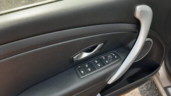Renault Fluence 1.6 benzín 81 Kw, r.v. 2011 - 19