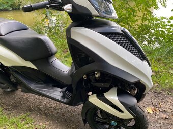Piaggio Mp3 300 Yourban LT (2018) - 19