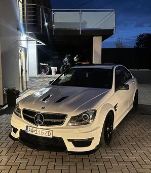 Mercedes-Benz C63 - 19