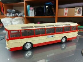 Autobus Ites