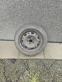Plechové disky s letními pneu škoda