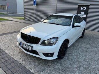 Mercedes c350 V6 Coupe - AMG packet c63