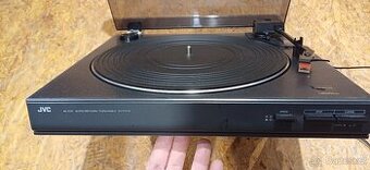 Gramofon JVC