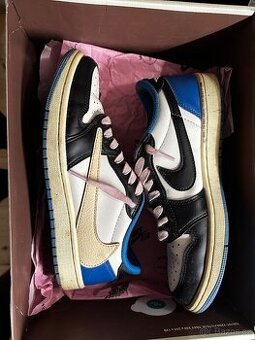 Nike travis scott fragment 1 low