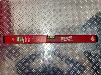 MILWAUKEE VODOVÁHA REDSTICK 61 CM 4932459080