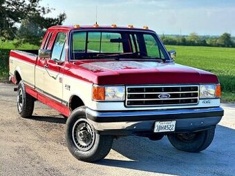 1991 Ford F-250 7.5 V8 XLT | 4x4 | MANUÁL
