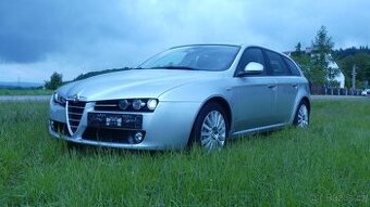 Alfa Romeo 159 2.4JTDm SW Q-tronic 185 tis km