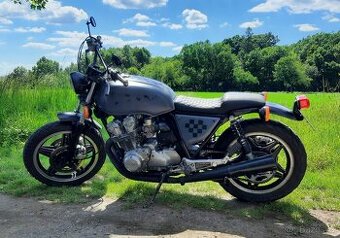 Honda CB 750 Boľdor