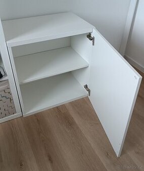 Skříňka IKEA BESTA, bílá, super stav a cena