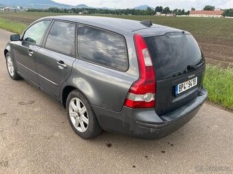 Volvo V50 2.4i 125kW 2006 automat, bohatá výbava