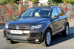 Volkswagen Touareg 3.0 TDI V6 / PANORAMA / TAŽNÉ / NEZ.TOPEN