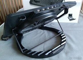 Chladící podložka pod notebook Cooler Master, nová