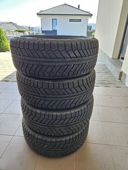 Zimní pneu POINTS WINTER S225/45 R18 V XL