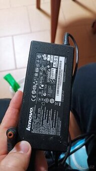 Napájecí adaptér original Lenovo 19,5V 6,15A