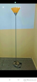 Krásná stojací lampa 190 cm