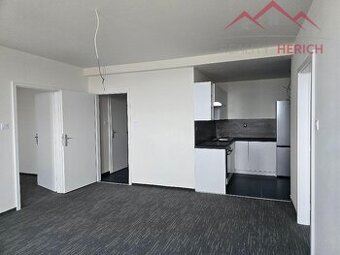 Pronájem bytu 3+kk, rekonstrukce, 65 m2, Žižkovo náměstí - A