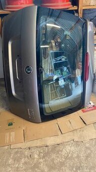 Páté dveře octavia 2 kombi před face 9202