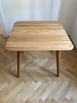 Jídelní stůl TON Malmö 706