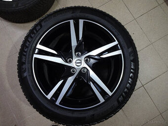 Volvo XC40 + V90 CC - zánovní zimní TOP alu 19" ET50,5
