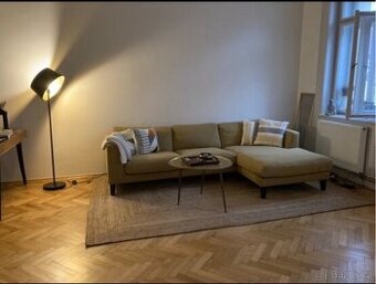 Tmavě žlutá rohová pohovka (Muzza 2020)