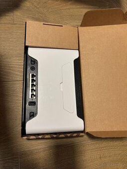 Mikrotik Chateau LTE6, NOVY