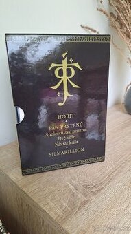 Tolkien - dárkový box (Hobit, Společenstvo prstenu, Dvě věže
