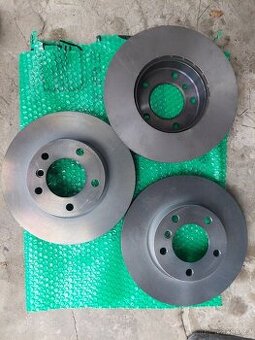 Nové přední originální brzdové kotouče BMW