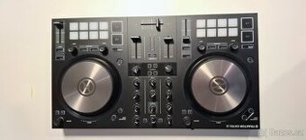Native Instruments Traktor Kontrol S2 MK3 – perfektní stav
