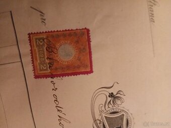 Mix různých dokumentů pohlednic a známek