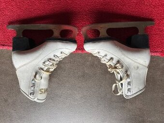 Divčí brusle vel. 27