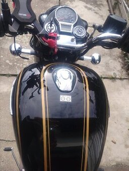 Royal Enfield Bullet 350