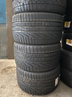 325/30 R20 106W Zimni Pirelli R.2017 325/30/20