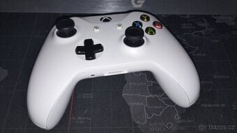 Gamepad Xbox One - bezdrátový ovladač