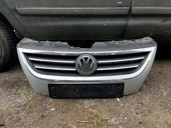 Přední maska / mřížka do nárazníku  VW Passat CC