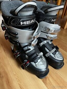 Juniorské lyžáky Head, velikost 260-265
