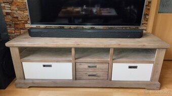 Televizní stolek z masivu