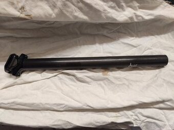 Karbon sedlovka Bontrager