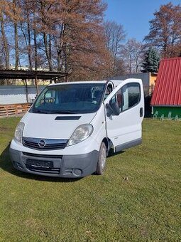 Opel Vivaro rok 2007. Obytné, nezávislé topení.