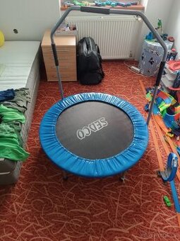 Prodám trampolínu 100cm s madlem