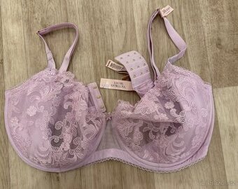 Krajkova lila podprsenka 38DDD Victoria Secret