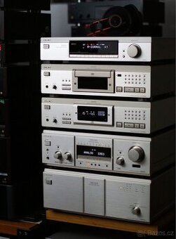 SONY SET v provedení Champagne