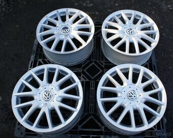 krasna original VW a take Audi Seat Skoda alu kola R17