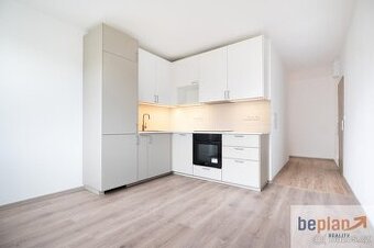 Prodej zrekonstruovaného bytu 1+1, Děčín - Letná, Želenice
