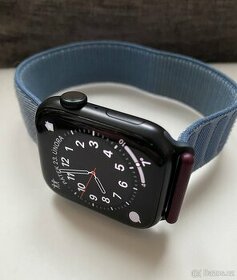 Apple Watch 8 - 45mm GPS (2022) Top Stav.