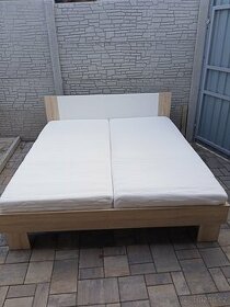 Prodám manželskou postel + Matrace 180cm x 200cm - 1